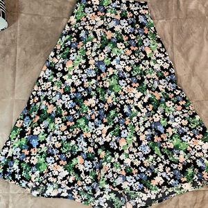 Floral print skirt